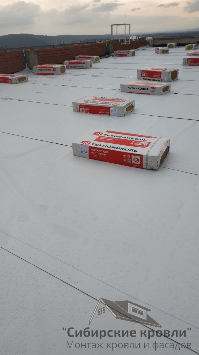 Cena-montazha-krovli-profnastilom